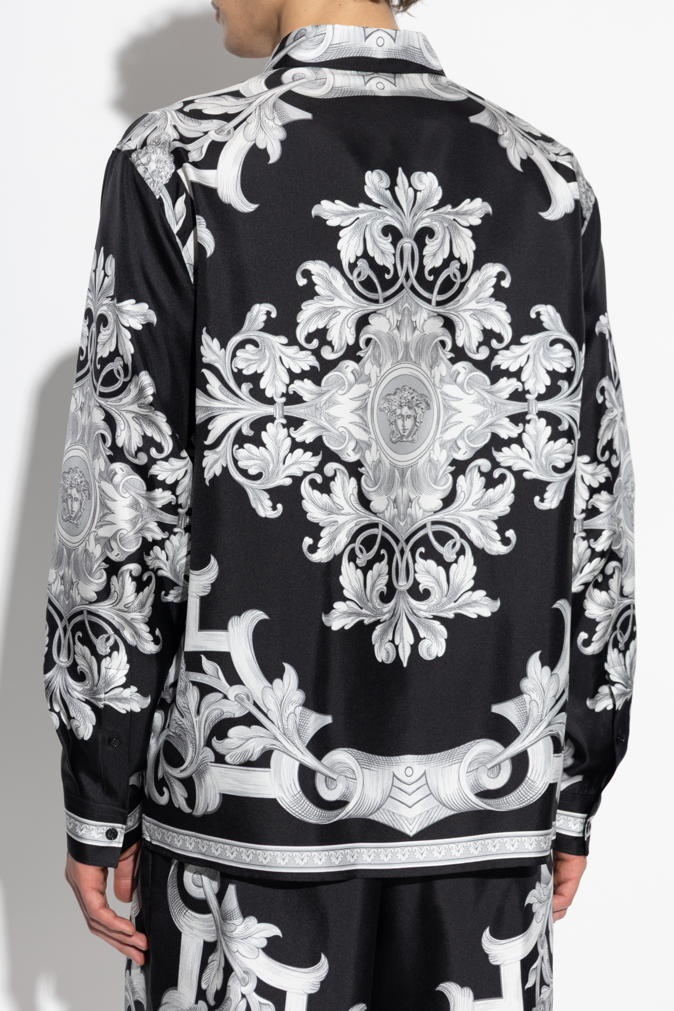✨VERSACE silk100% ブラウス✨ 　　　　✨サマー特価✨ Barocco Silk Shirt Black,Print | VERSACE US